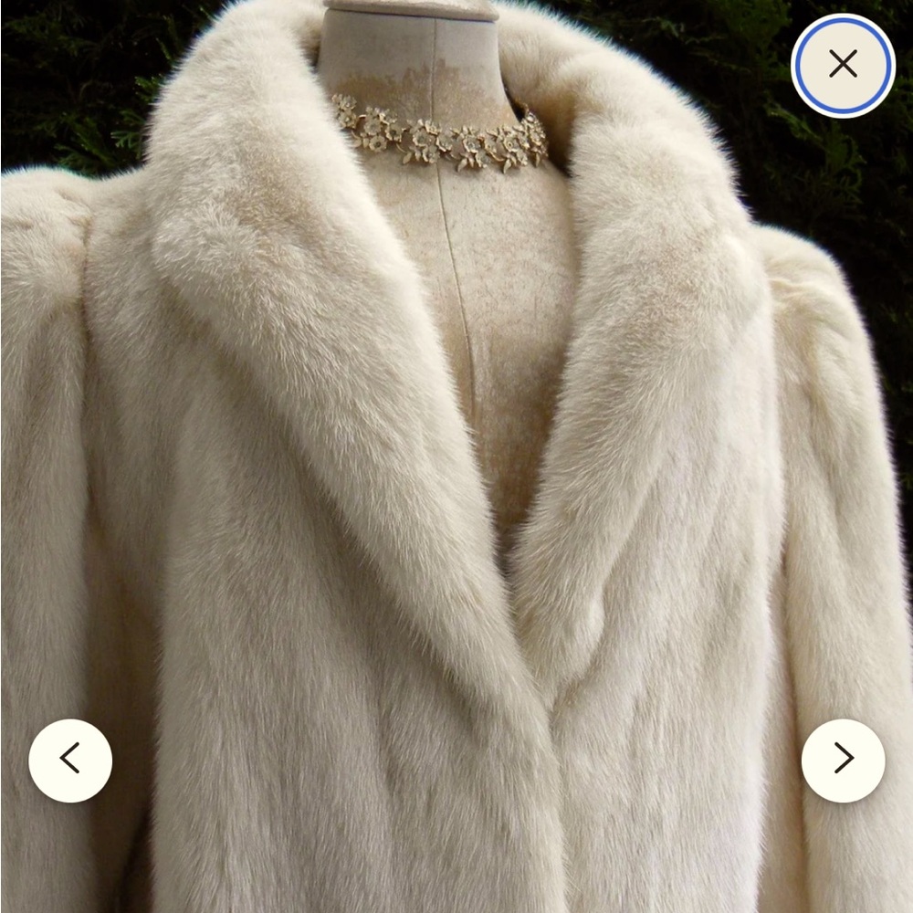 Stunning Cream Vintage Mink Fur Coat